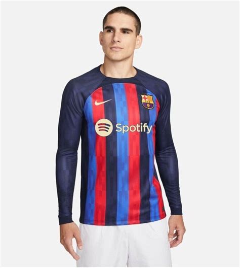 nike fc barcelona lange mouw|Mens Soccer FC Barcelona Long Sleeve Shirts .